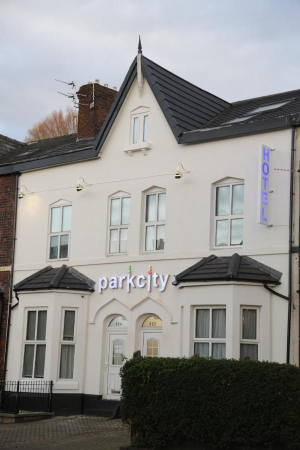 Park City Suites Hotel Manchester Exterior foto