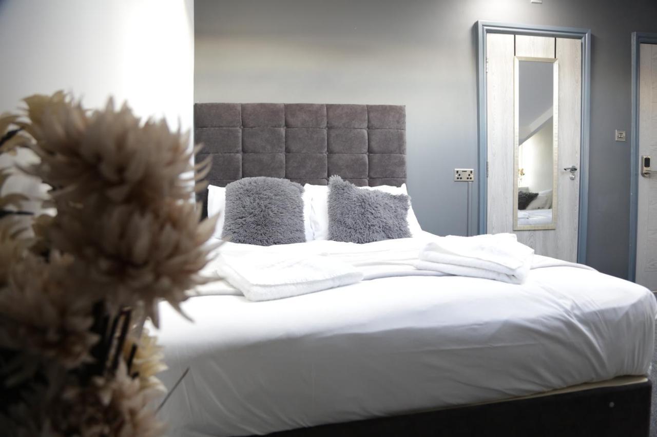Park City Suites Hotel Manchester Exterior foto